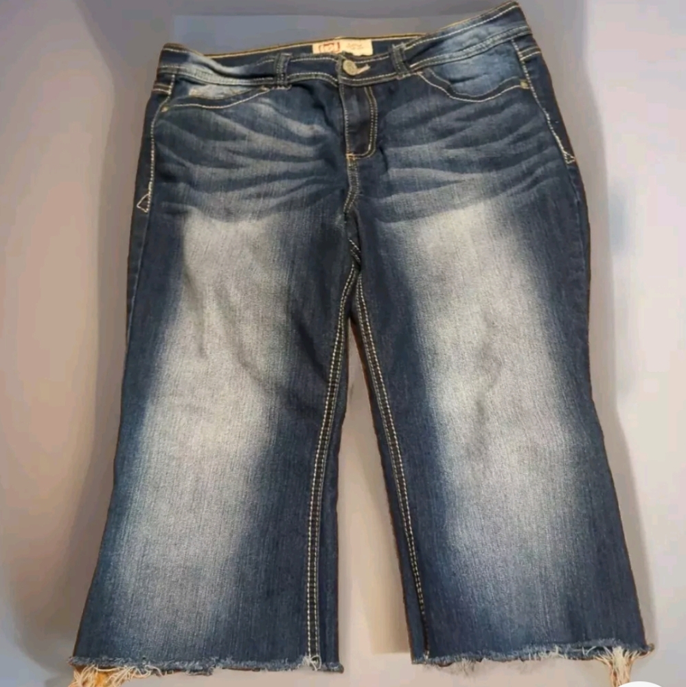 LEI SIZE 15 HOMEMADE CUTOFFS BLUE SOPHIA HIPSTER CAPRIS NOW? 17"INSEAM PRE-LOVED